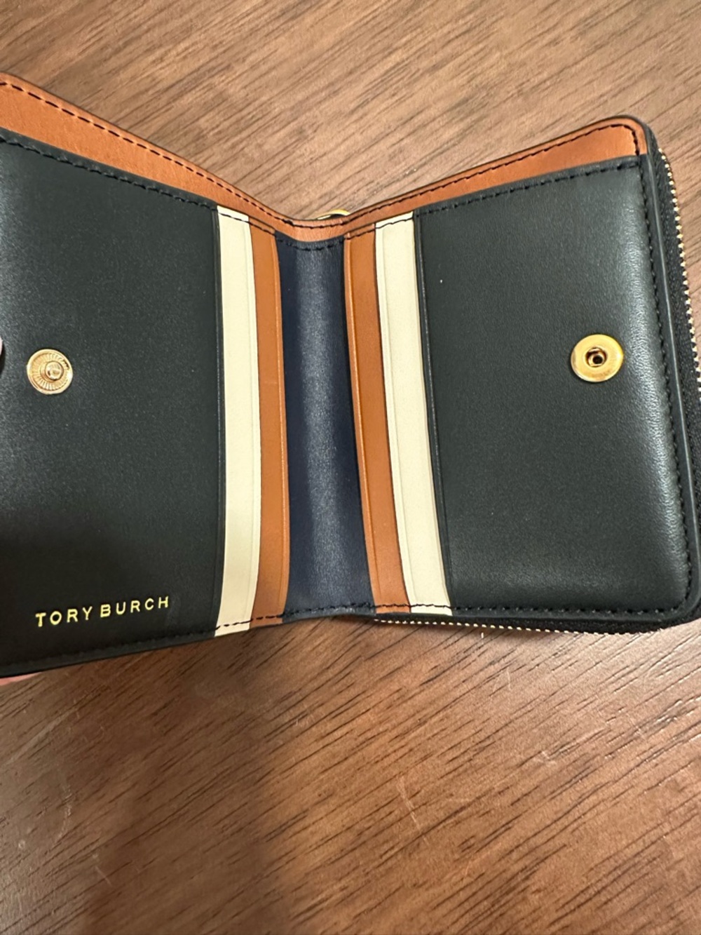 Tory Burch Black Robinson Pebbled Leather Zip-Around Bi-fold Wallet w Gold Logo - Picture 3 of 6